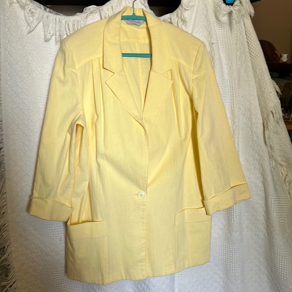 😄100% Cotton Pale Yellow Light Jacket made in Canada